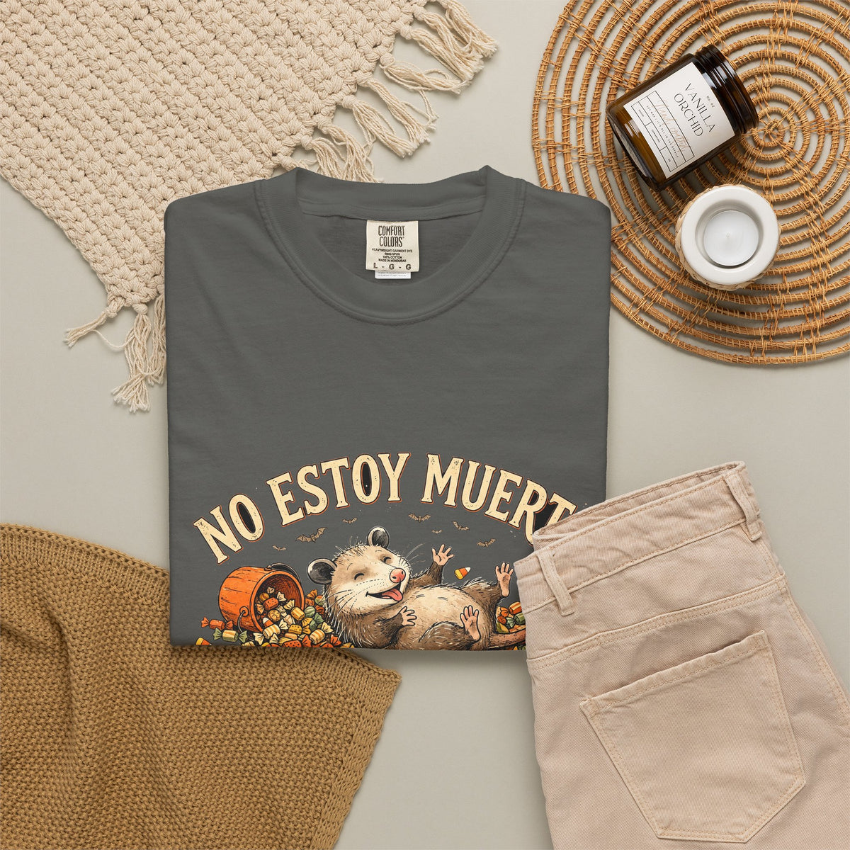 Camiseta Zarigüeya de Halloween - No Estoy Muerto, Solo Estoy en Coma de Azúcar, Tlacuache Divertido entre Dulces