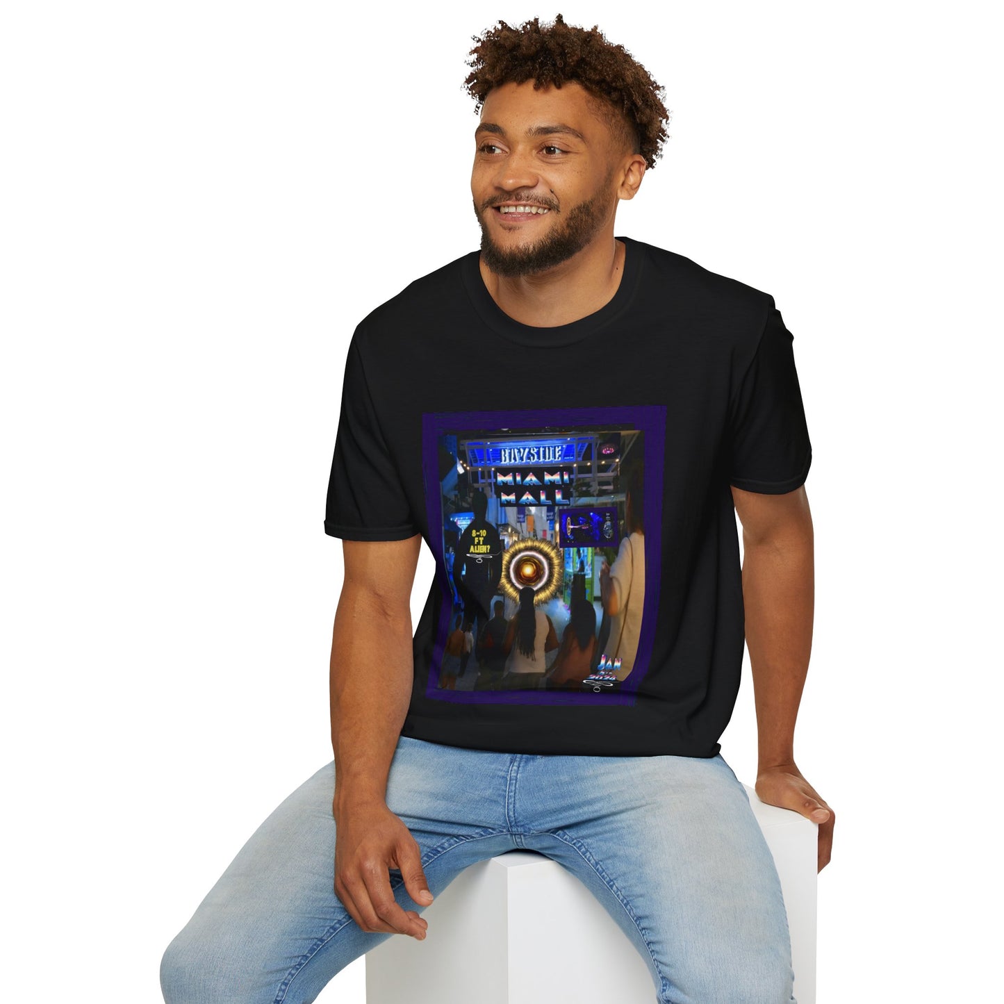 Miami Alien Mall 2 - Unisex Softstyle T-Shirt