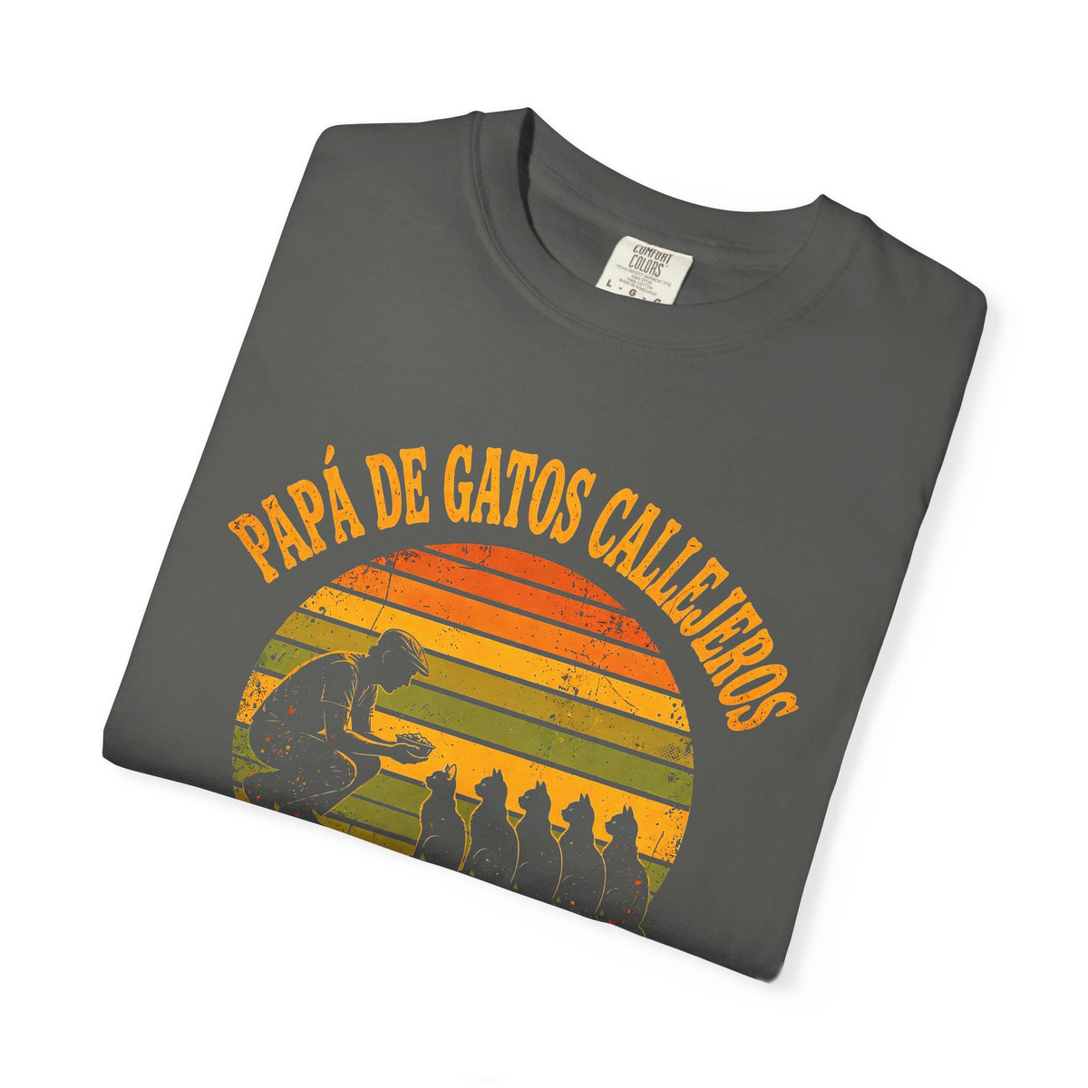 Camiseta Papá de Gatos Callejeros - Atardecer Retro, Desde la Comida de las 5 A.M.