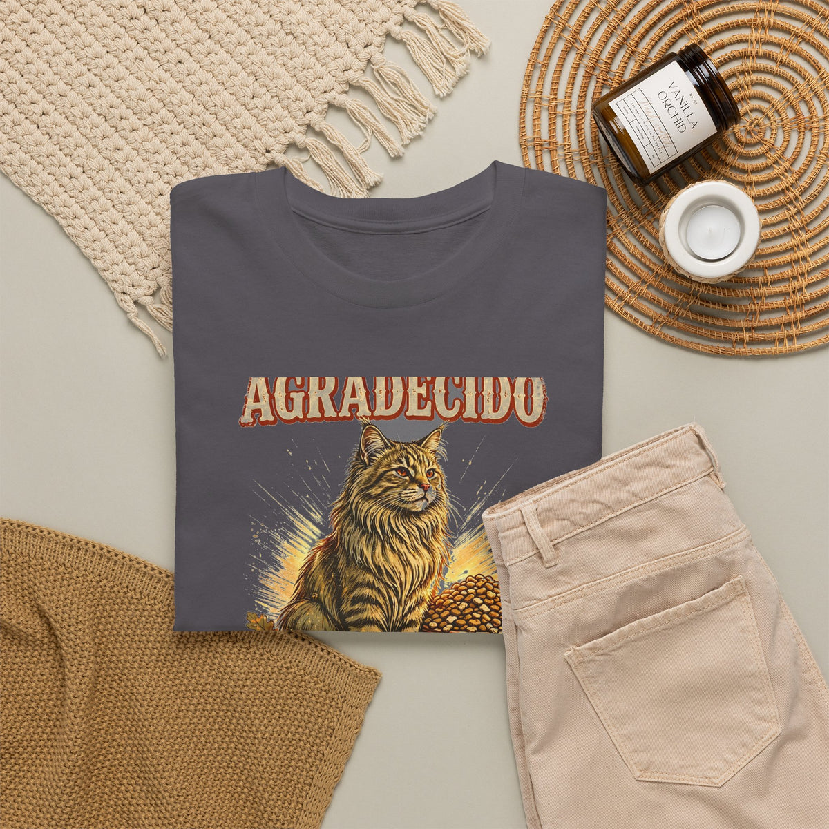 Gato Agradecido - Camiseta de Accion de Gracias en Espanol - Por Los Tazones Llenos - Edicion Economica