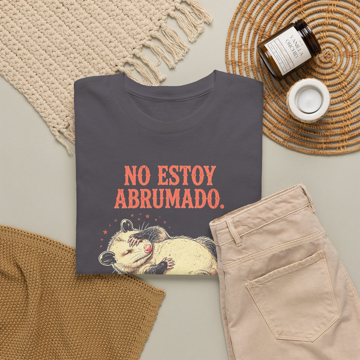Camiseta Zarigüeya Haciéndose la Muerta - No Estoy Abrumado, Humor en Español - Edición Económica