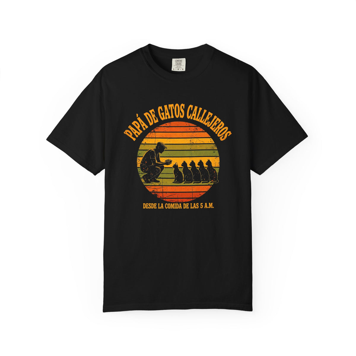 Camiseta Papá de Gatos Callejeros - Atardecer Retro, Desde la Comida de las 5 A.M.