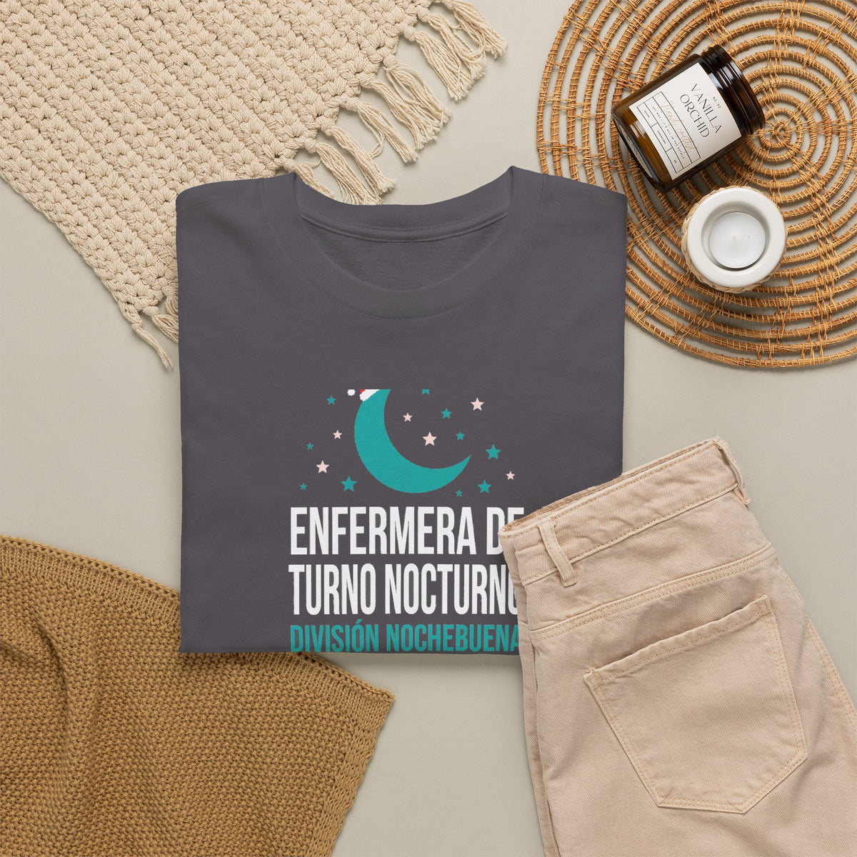 Enfermera de Turno Nocturno - Division Nochebuena - Camiseta de Navidad en Espanol - Edicion Economica