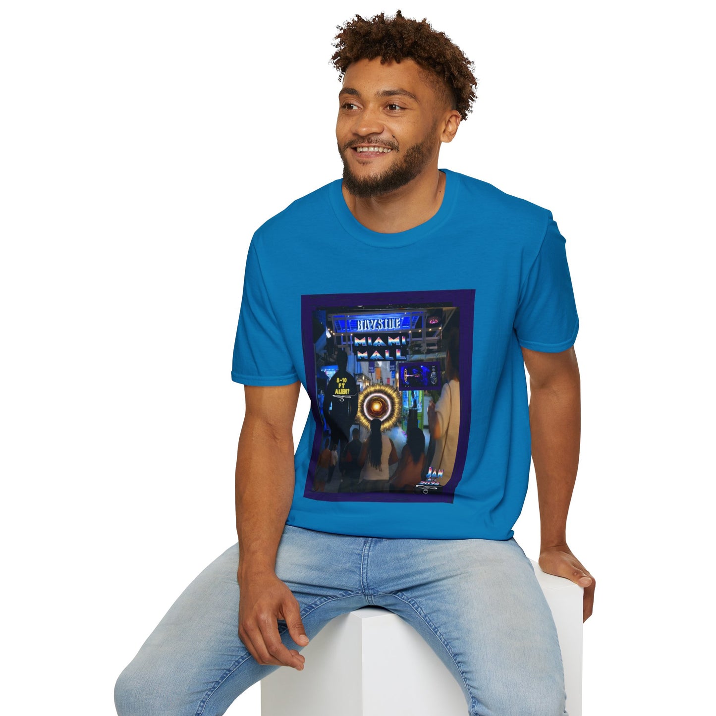 Miami Alien Mall 2 - Unisex Softstyle T-Shirt